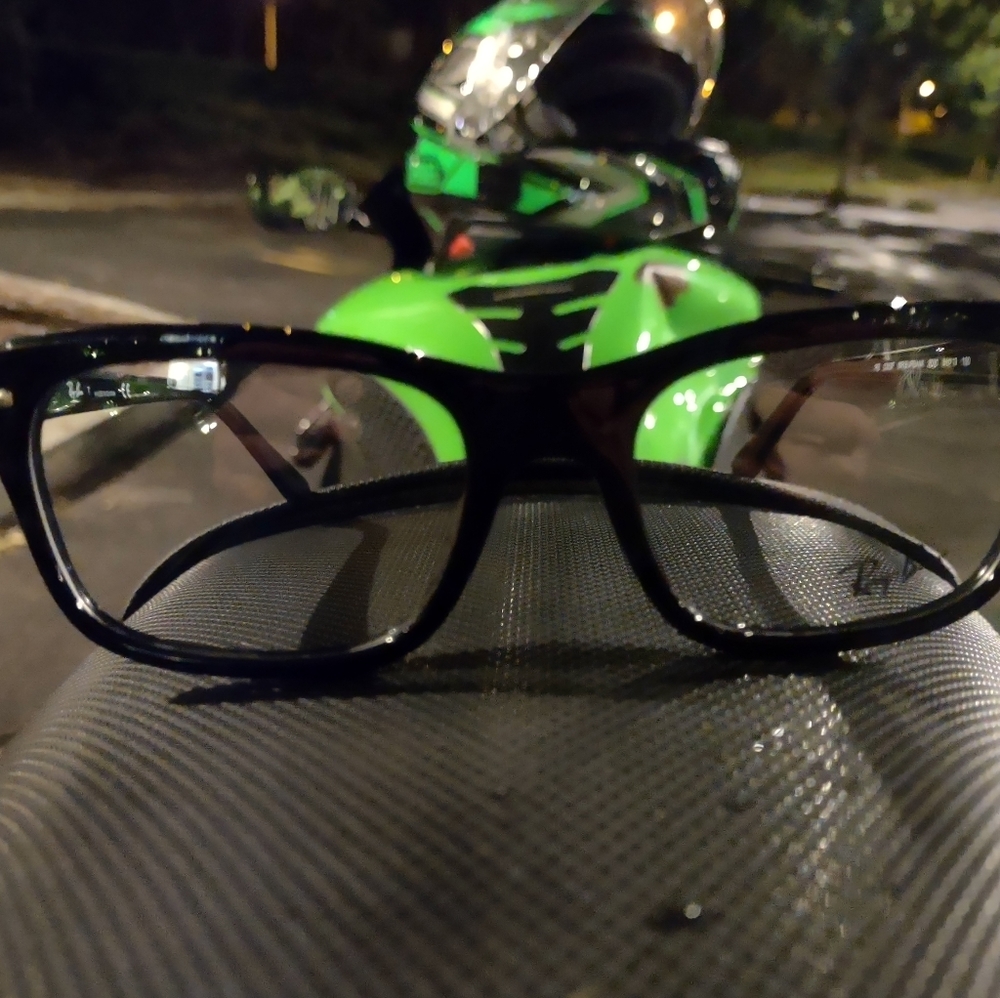 Ray-Bans brand new